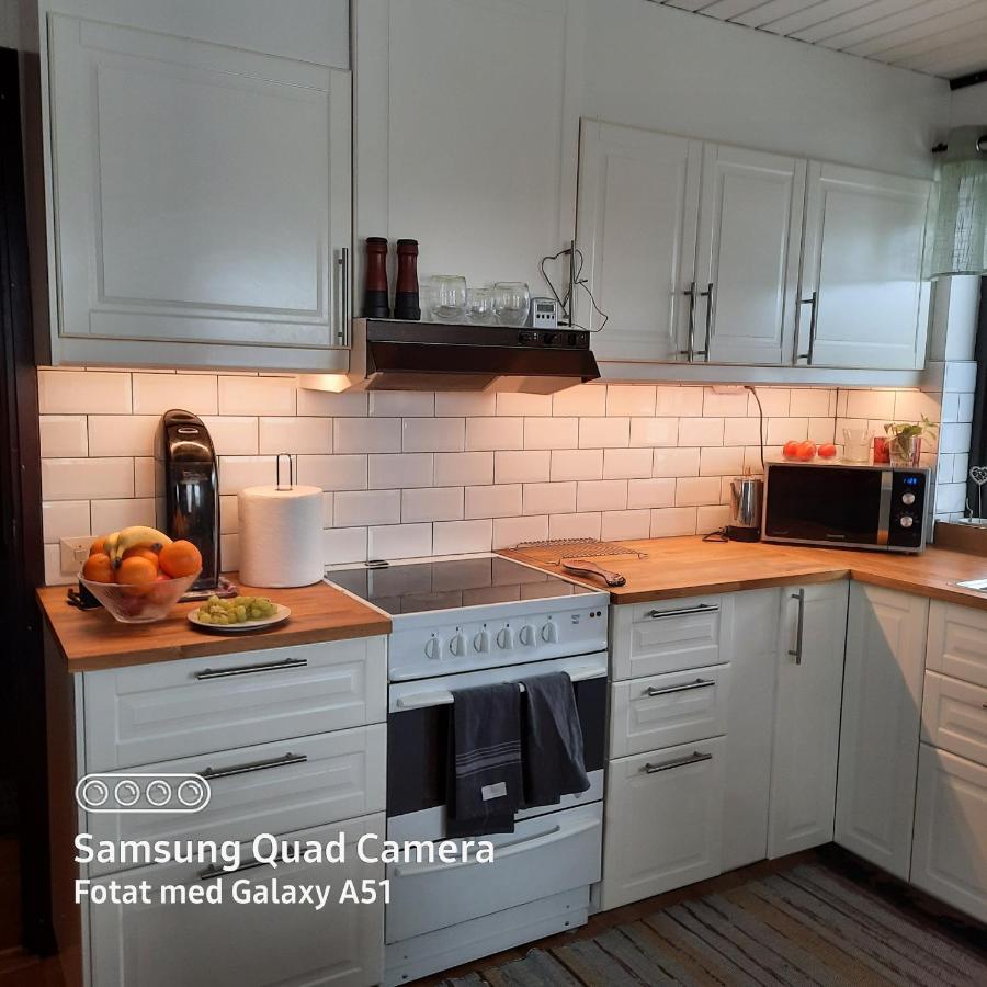 Naturnaera Dubbelrum B&B I Uppsala Ramstalund Buitenkant foto