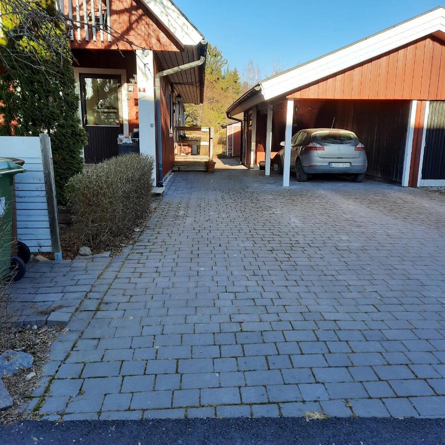 Naturnaera Dubbelrum B&B I Uppsala Ramstalund Buitenkant foto